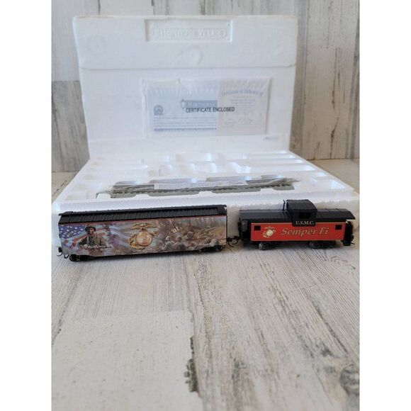 Hawthorne Quadalcanal Box Car & Semper Fi Caboose village train xmas - Picture 4 of 12